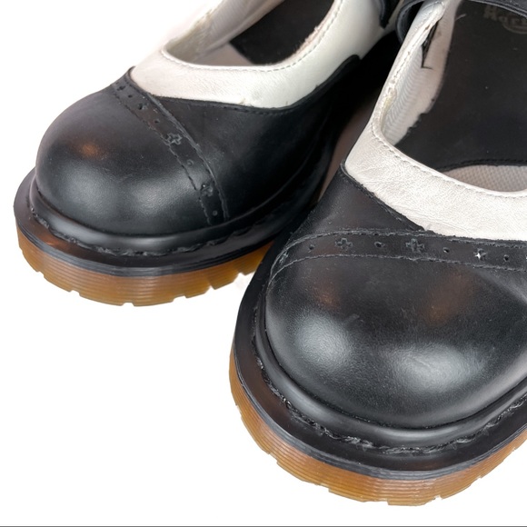 𝐬𝐨𝐥𝐝 - Picture 7 of 10